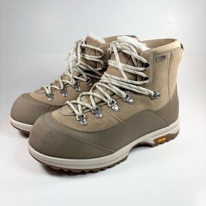 UGG Brecken Lace Ankle Waterproof Shoes Sand Size 8.5 fur lining